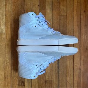 Balenciaga high top White Pleated size 42 (10M US)